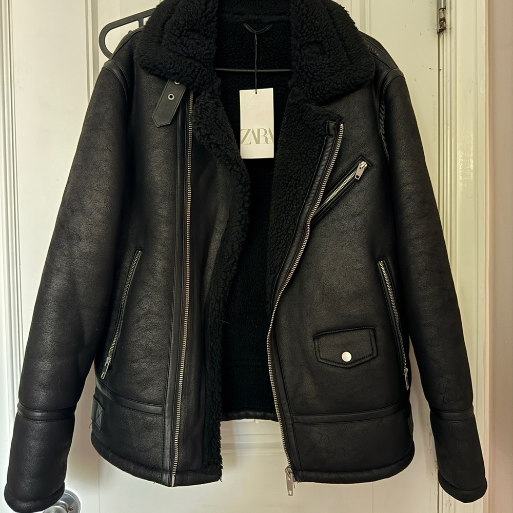 Zara NWT Black Shearling-Lined Jacket